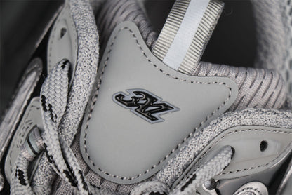 Balenciaga Wmns 3XL Sneaker 'Worn-Out - Grey'