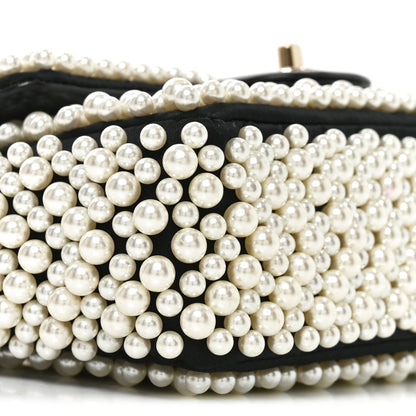 Lambskin Pearl On Flap Black