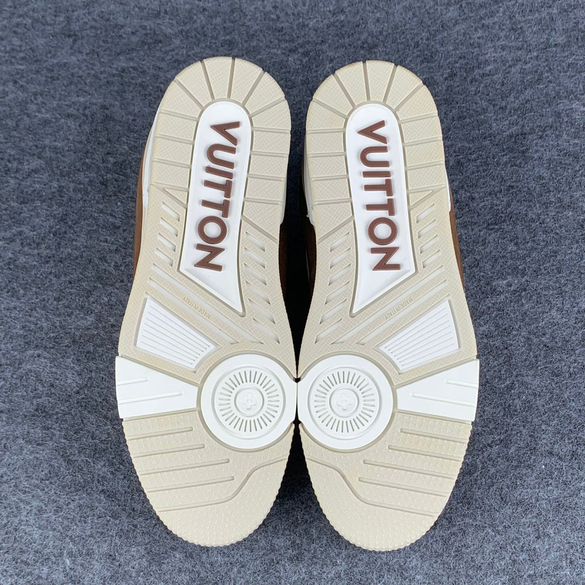 LV Trainer 'Mocha'