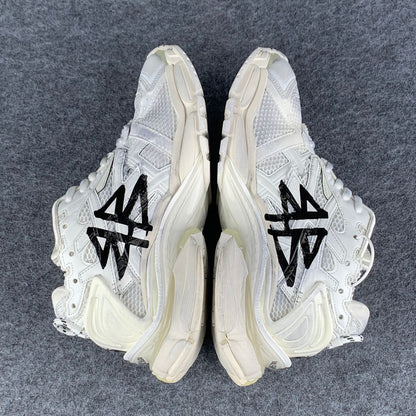 Balenciaga Runner Sneaker Graffiti 'White'