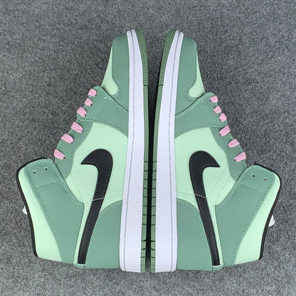 Wmns Air Jordan 1 Mid SE 'Dutch Green'