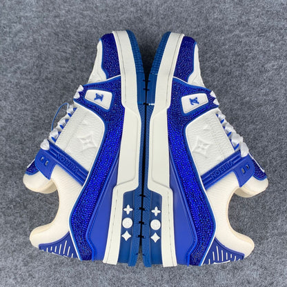 LV Trainer 'White Blue Crystals'