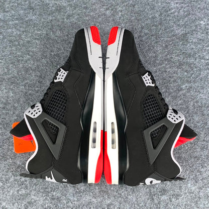 Air Jordan 4 Retro OG 'Bred' 2026