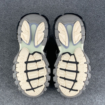 Balenciaga Track.2 Trainer 'Black White'