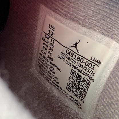 Air Jordan 4 Retro OG 'Bred' 2026