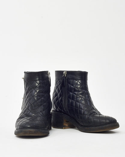 Chanel Black Quilted Leather CC Logo Short Zip Boots - 38