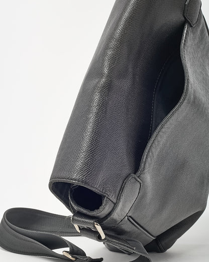 Louis Vuitton Black Taiga Leather Messenger Bag