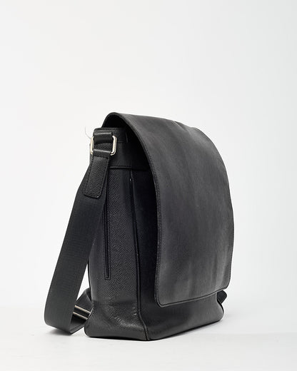 Louis Vuitton Black Taiga Leather Messenger Bag
