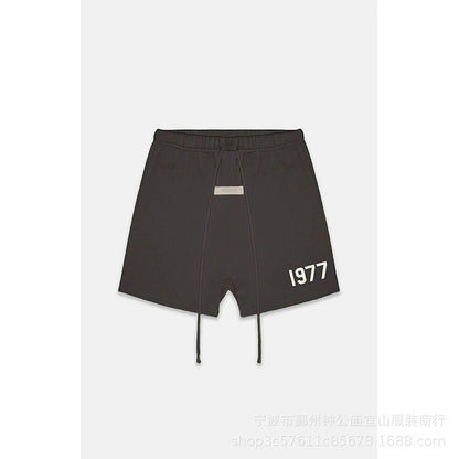 Vintage 1977 Graphic Sweat Shorts – Relaxed Fit Casual Streetwear Shorts
