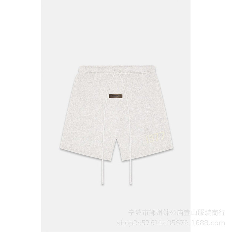 Vintage 1977 Graphic Sweat Shorts – Relaxed Fit Casual Streetwear Shorts