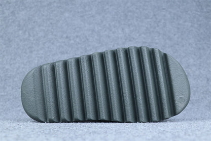 Yeezy Slides 'Granite'