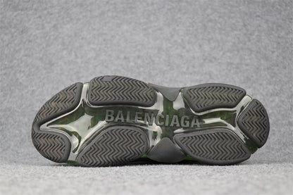 Balenciaga Wmns Triple S Clear Sole ‘Black Green'
