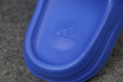 Yeezy Slides 'Azure'